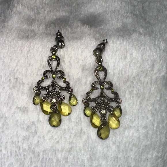 1928 Co. Green Chandelier Earrings - Picture 4 of 7